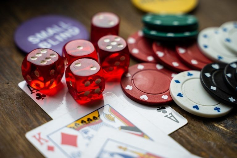 5 Benefits of Online Gambling